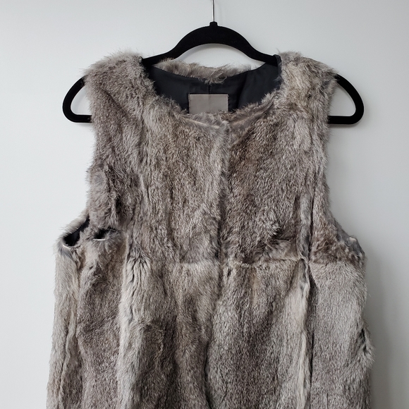 Yves Salomon - MeteoFur Vest in Size 40 - Picture 9 of 12